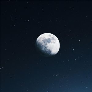 克莱因蓝的月亮 (纯音乐)