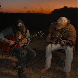 Roslyn (feat. Holden Hastings)