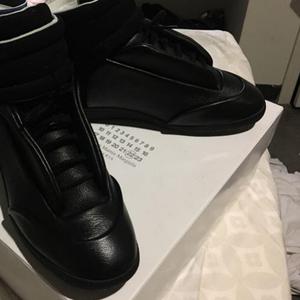 db cooper (feat. maajins)