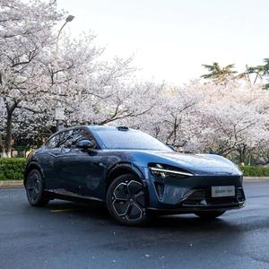 小米 su7 ultra 鹦鹉绿