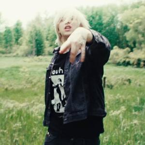on me (feat. Kura)