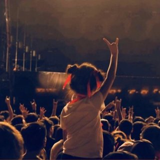 怪我天生太热血 把梦做成摇滚乐