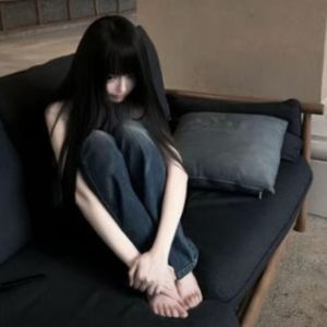 白纸上的隐藏心事