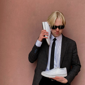 Печатает... (Prod. By codexbeat)