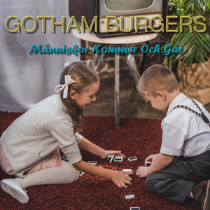 Människor kommer och går