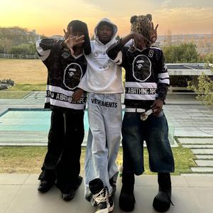 Novacane (feat. flamo & LondonThrasher)