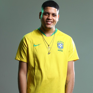 Resuminho Com As Piranha
