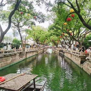 水は何色ですか