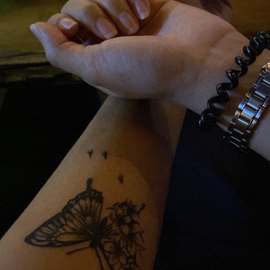 อยู่ตรงนี้ก่อนได้มั้ย