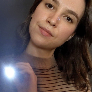 Wiggle Either My Left Hand Or My Right