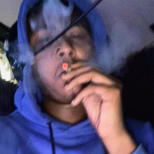 Dirty Streets (feat. Kyro & Yung Bari)