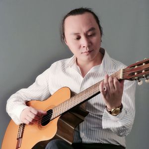 缥缈峰顶放歌 伴奏