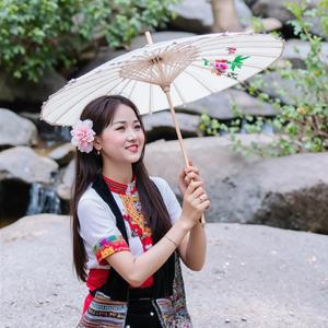 ຄວາມຮັກແທ້ເໝືອນທົ່ງຫຍ້າກວ້າງໃຫຍ່