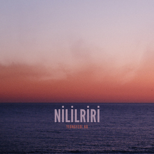 눈 날리는 바다에는 낭만보다는 아픔에 파도가 치더라