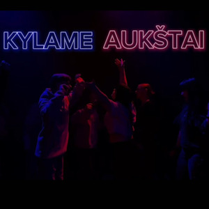 Kylame aukštai