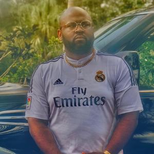 STRIPPERS IN DA TRAP