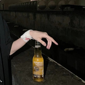 至少做一件離譜的事