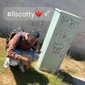 LLscottylohk