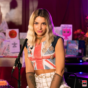 Moira (Stripped-Down)