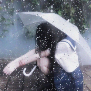 tus ojos brillan como la luna