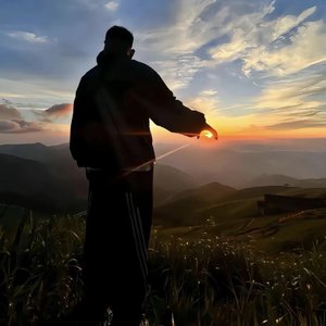 地球还在转 我却永远停在了2023