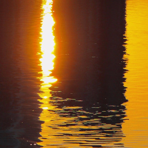 黑夜中的一束光 伴奏