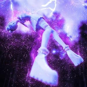 Plates (feat. bronclair)