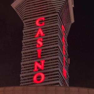 Pockets On Fully (feat. deesaucyy)