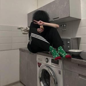 BUCKS (feat. PACADI)