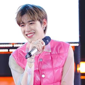 ดึกแล้วอย่าเพิ่งกลับ(夜深了别走了)(cover)— PP Krit