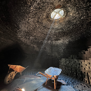 候车室- 严堡丹第二版