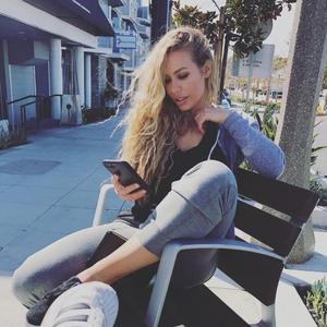 like a bird （Eric Bellinger type beat） 伴奏