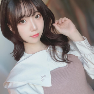 手中雕刻生花