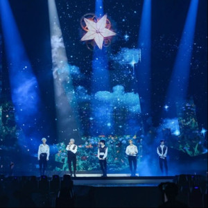 Upside Down Kiss（TXT首尔live）