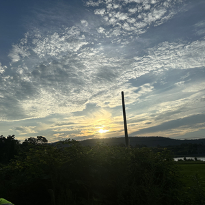 逗逗灬灬飞-一个人那么累（辞安 remix）