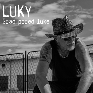 Grad pored luke