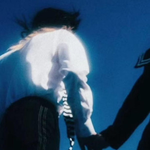 不渝（我看见一路翻山越岭）