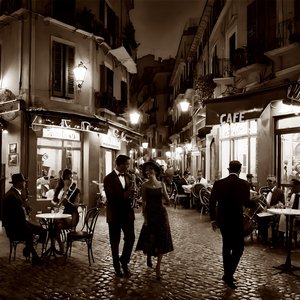 Politica Con I Fianchi