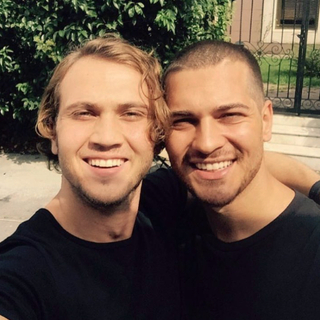 『流行土剧』 ♬ İçerde (内情/卧底兄弟)