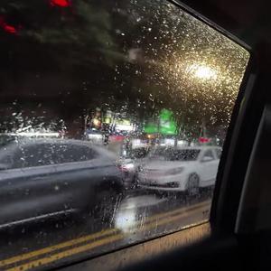 你最珍贵（我会送你红色玫瑰）