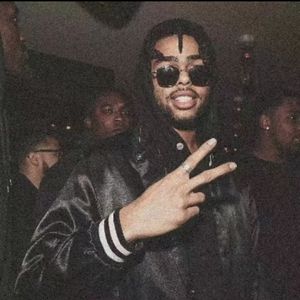 多想在平庸的生活拥抱你