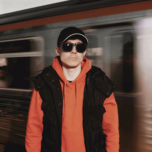 Старикам тут не место