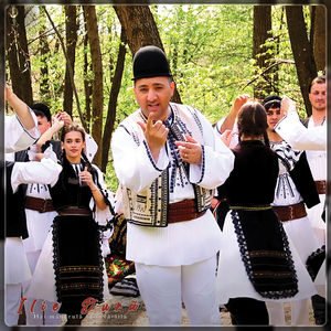 Hai Mândruță La Învârtită