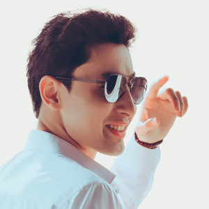 Өзгеше қыз (Remix)