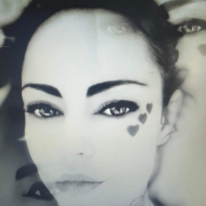 FALSKE VENNER/LOYALE FJENDER