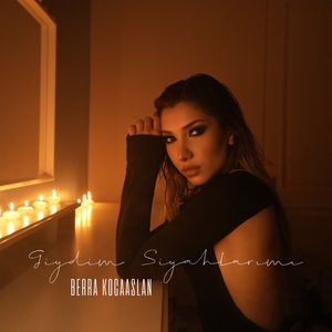 Giydim Siyahlarımı