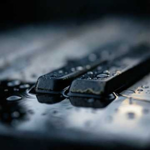 冷たい風が頬をなでる