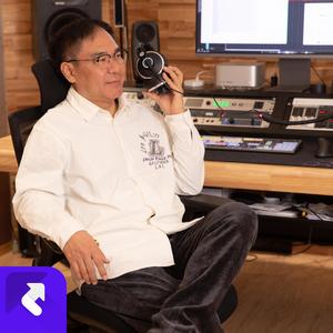 多想再次牵你的手