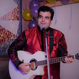 Nanhe Farishtey (written, composed and sung by Vikrant Kapoor)