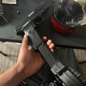 4Pound (feat. Slimggp)